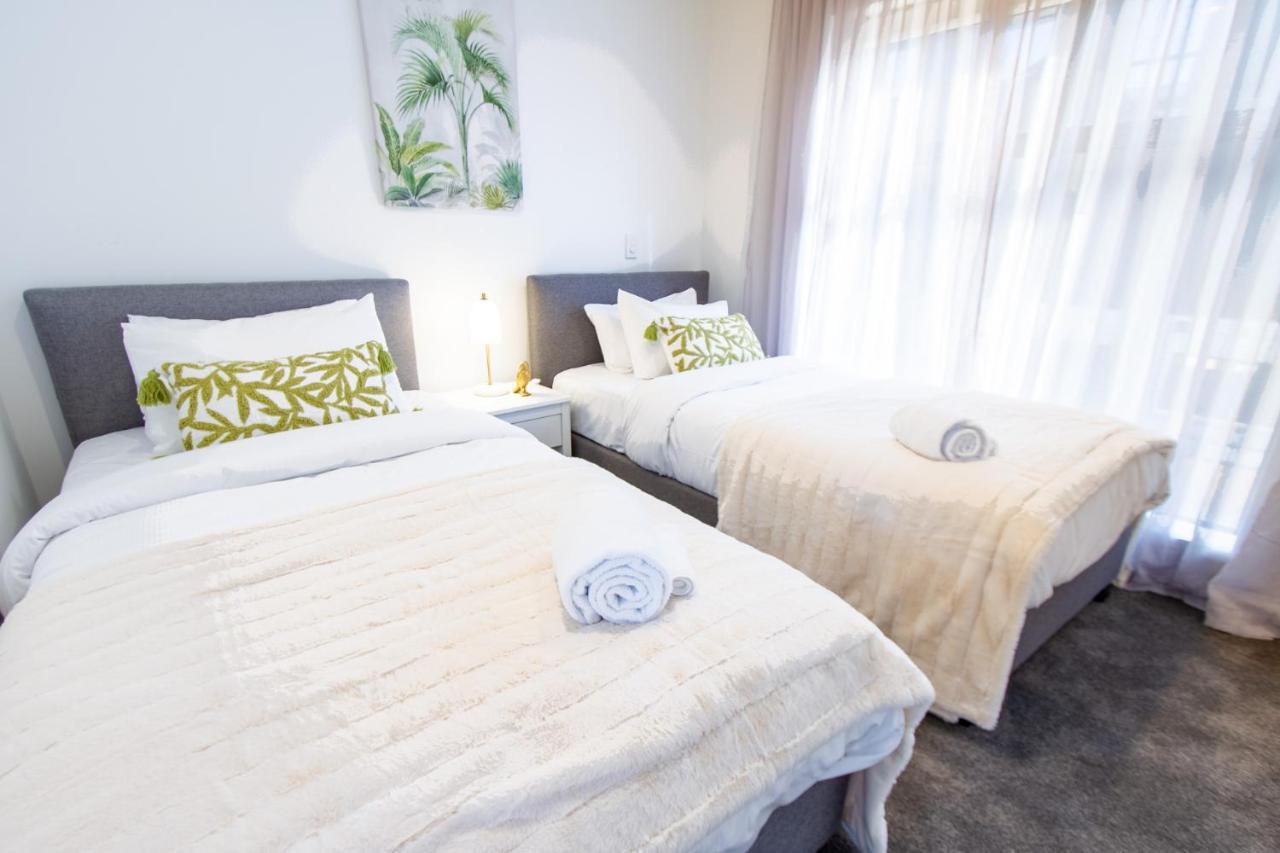 כרייסטצ'רץ' Stylish 2-Bedroom Haven Next To Hagley Park מראה חיצוני תמונה