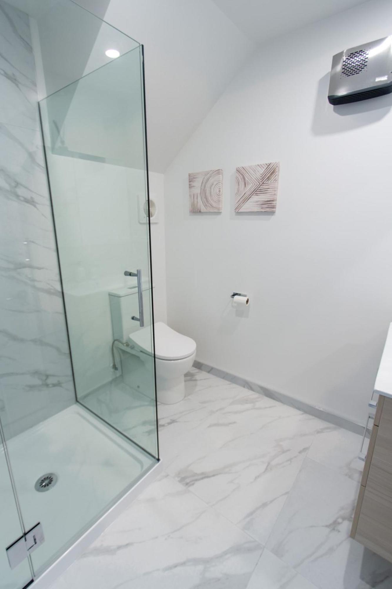 כרייסטצ'רץ' Stylish 2-Bedroom Haven Next To Hagley Park מראה חיצוני תמונה