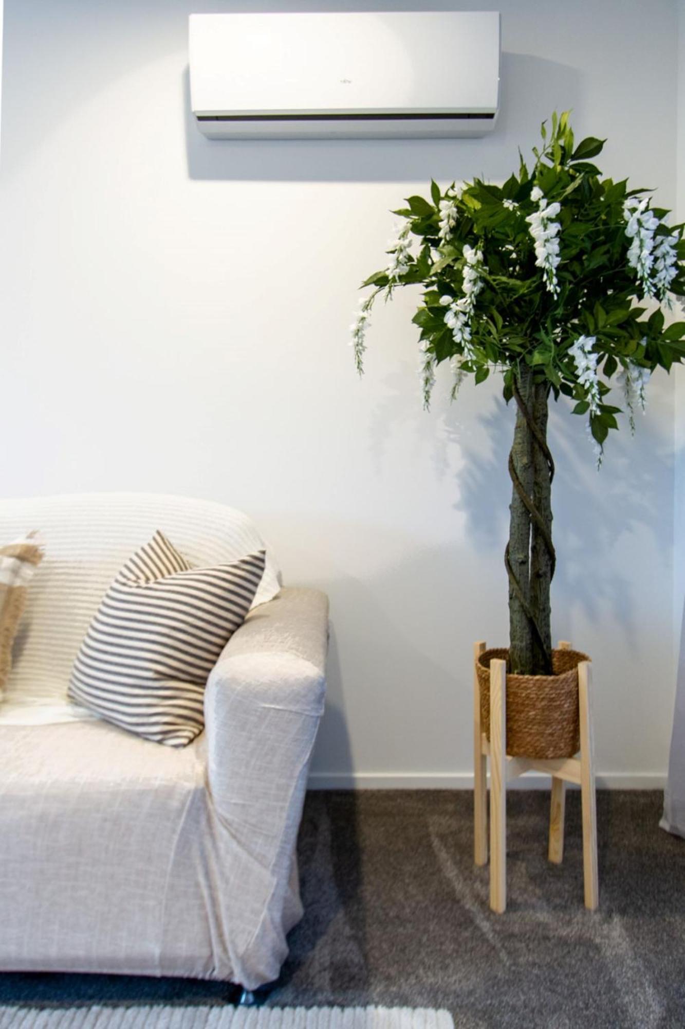 כרייסטצ'רץ' Stylish 2-Bedroom Haven Next To Hagley Park מראה חיצוני תמונה